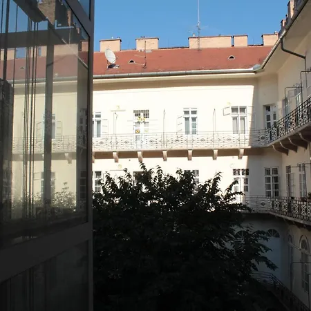 Yasmine Flat Budapeszt