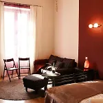 Yasmine Flat Budapešť