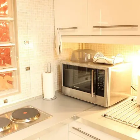 Yasmine Flat Budapest