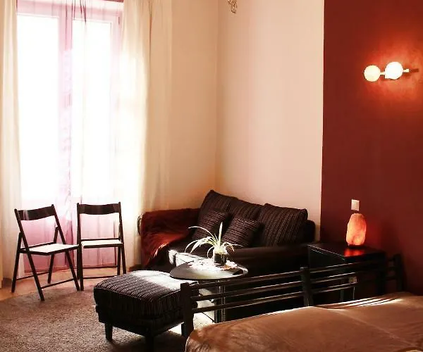 Yasmine Flat Budapesta