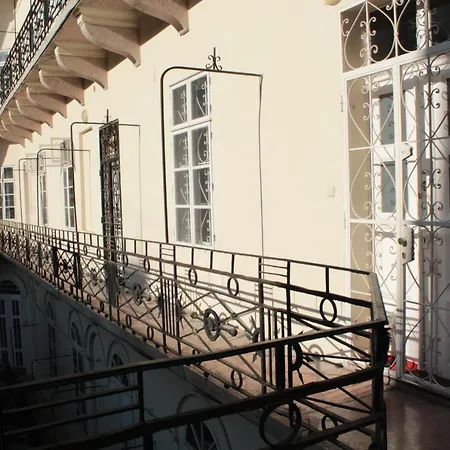 Yasmine Flat * Budapest